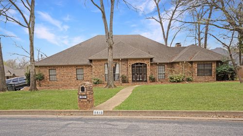 5815 Woodglen Dr, Tyler, TX, 75703-3533 | Card Image