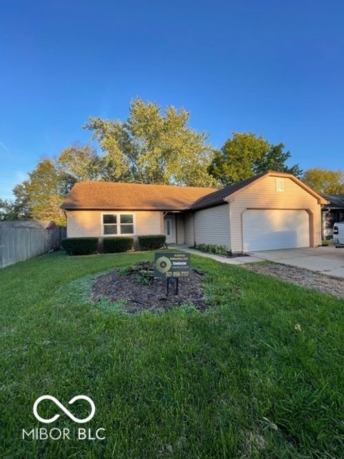 3025 Pawnee Dr, Indianapolis, IN, 46235-2495 | Card Image