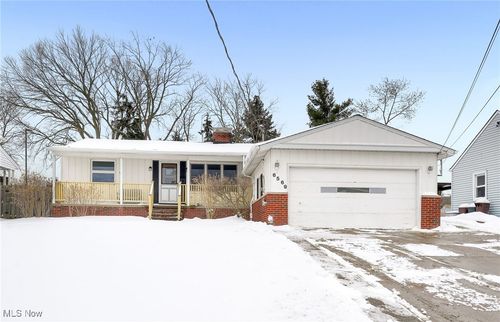 6569 Roycroft Dr, Parma, OH, 44129-5532 | Card Image