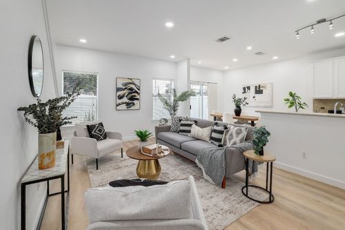 apt-75-1900 Little Elm Trl, Cedar Park, TX, 78613-2834 | Card Image