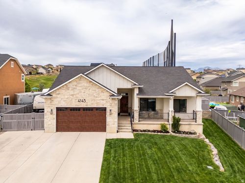 4143 E Berkshire Ln, Eagle Mountain, UT, 84005-4929 | Card Image