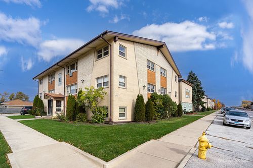 1a-4747 N Ronald St, Harwood Heights, IL, 60706-3802 | Card Image