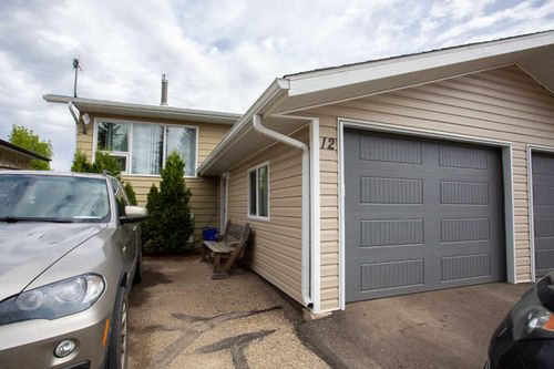 12 Valley Cres, Lacombe, AB, T4L1W6 | Card Image