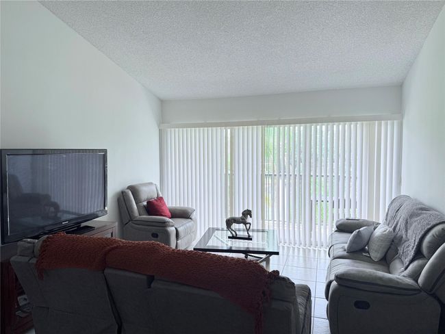 APT-304 - 9033 Wiles Rd, Condo with 2 bedrooms, 2 bathrooms and null parking in Coral Springs FL | Image 16