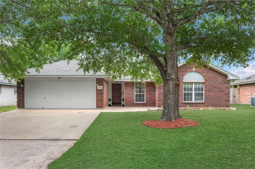 3988 Windfree Dr, College Station, TX, 77845-8373 | Card Image