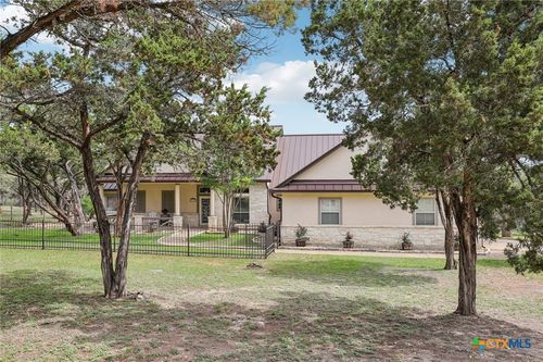 223 Summer Glen Ln, New Braunfels, TX, 78132-3527 | Card Image