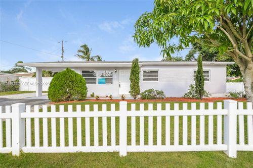 161 Ne 20th St, Pompano Beach, FL, 33060-5021 | Card Image