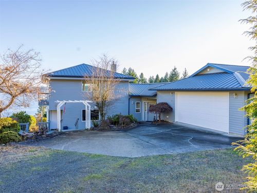 81 Seamount Dr, Brinnon, WA, 98320-9613 | Card Image
