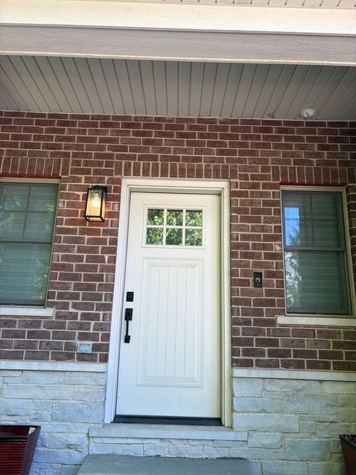 411 W Pierce Rd, Itasca, IL, 60143-2642 | Card Image