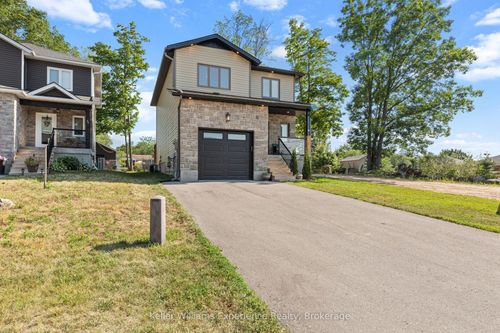 38 Payette Dr, Penetanguishene, ON, L9M1H5 | Card Image