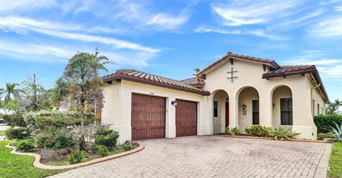 2680 Nw 84th Way, Pembroke Pines, FL, 33024-5277 | Card Image