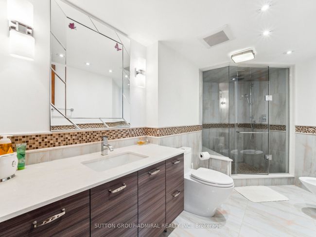 604 - 7 Townsgate Dr, Condo with 2 bedrooms, 2 bathrooms and 2 parking in Vaughan ON | Image 7