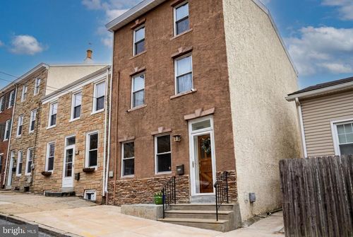 204 Dawson St, PHILADELPHIA, PA, 19128-5202 | Card Image