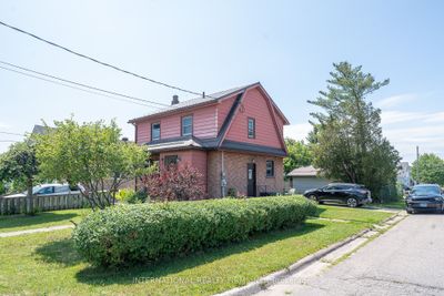 559 Morin St, House other with 3 bedrooms, 2 bathrooms and 5 parking in Sault Ste. Marie ON | Image 3