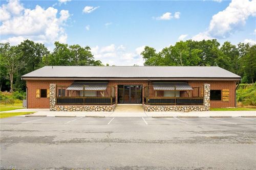 156 Cecil St, Thomasville, NC, 27360-8681 | Card Image