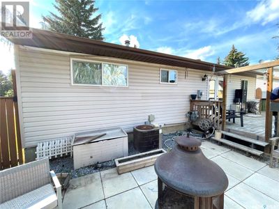 2472 Ross Cres, House other with 4 bedrooms, 3 bathrooms and null parking in North Battleford SK | Image 3