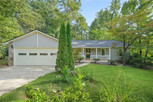 5226 Cumberland Way, Stone Mountain, GA, 30087-4206 | Card Image