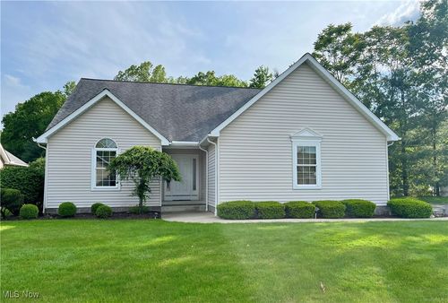 286 Palmer Cir Ne, Warren, OH, 44484-5547 | Card Image