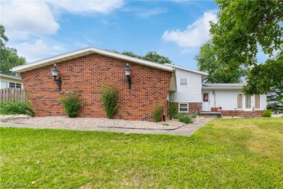 View of front facade featuring a front lawn | Image 2