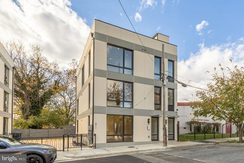1-1810 Central Pl Ne, WASHINGTON, DC, 20002-1704 | Card Image