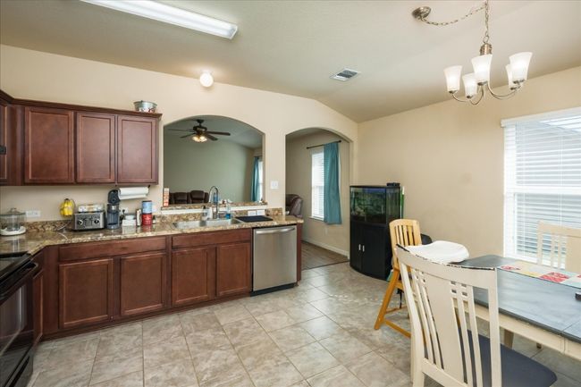 138 Talon Dr, House other with 3 bedrooms, 2 bathrooms and 4 parking in Luling TX | Image 8