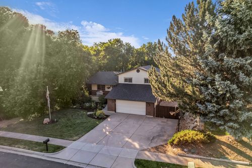 2600 Deer Run Dr, South Weber, UT, 84405-9419 | Card Image