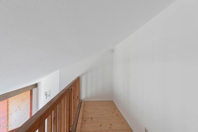 32 | Image 18
