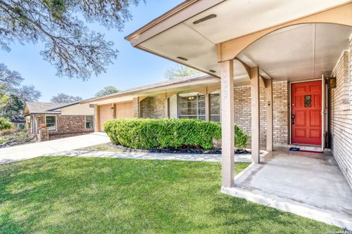 103 Da Gama, Universal City, TX, 78148-3305 | Card Image