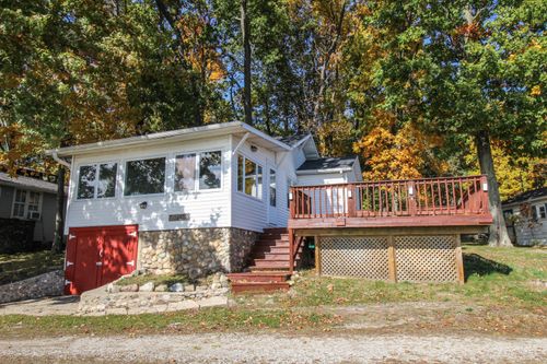 58463 Loop Rd, Three Rivers, MI, 49093-9519 | Card Image