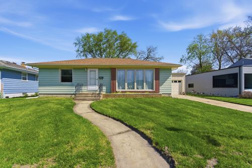 2833 Parkway Dr, Highland, IN, 46322-2383 | Card Image