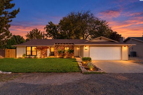 4917 W Sylvester St, Pasco, WA, 99301-2450 | Card Image