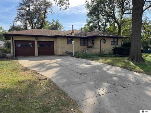 5805 Greenwood Street, Lincoln, NE, 68507 | Card Image