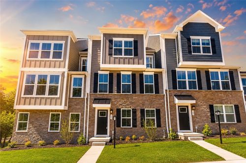 107 Breckenridge Ct, Cranberry Twp, PA, 16066-1609 | Card Image