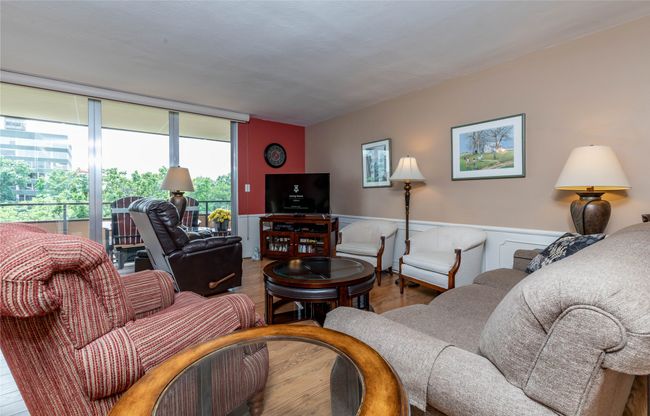 UNIT-604 - 3663 Grand Ave, Condo with 2 bedrooms, 2 bathrooms and null parking in Des Moines IA | Image 9