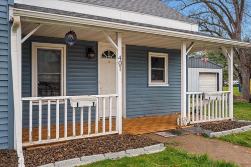 401 Central Avenue, COON VALLEY, WI, 54623 | Card Image