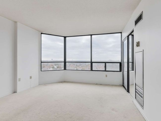 PH-206 - 7440 Bathurst St, Condo with 2 bedrooms, 2 bathrooms and 2 parking in Thornhill ON | Image 4