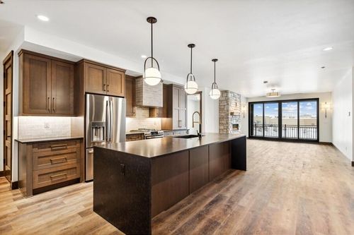 e-317 Akers Ln, Whitefish, MT, 59937-9159 | Card Image