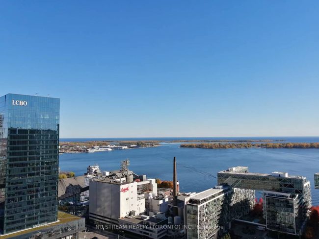 08 - 28 Freeland St, Condo with 1 bedrooms, 1 bathrooms and null parking in Toronto ON | Image 1