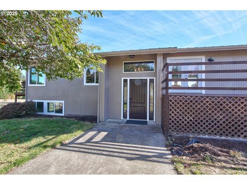 56084 Mcdonald Rd, Vernonia, OR, 97064-9629 | Card Image