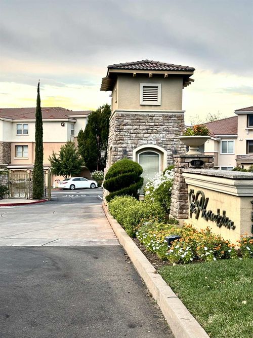 unit-430-1501 Secret Ravine Pkwy, Roseville, CA, 95661-6004 | Card Image