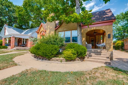 214 S Briscoe Blvd, Dallas, TX, 75211-2739 | Card Image