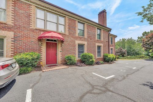 d-2231 Broadway Ave Sw, Roanoke, VA, 24014-1700 | Card Image