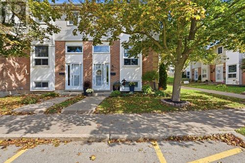 46-110 Deveron Crescent, London South (South T), ON, N5Z4W7 | Card Image