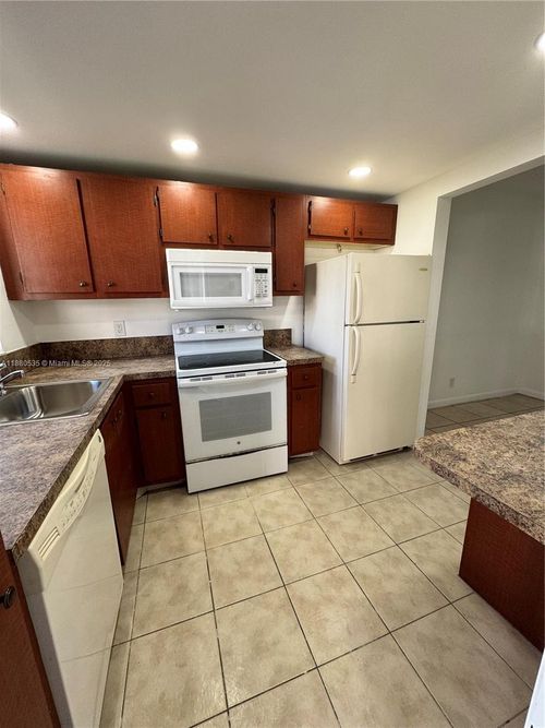 apt-105-1701 Nw 46th Ave, Lauderhill, FL, 33313-4914 | Card Image