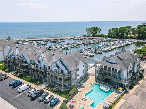 37510 Jefferson Ave, Harrison Township, MI, 48045-2671 | Card Image