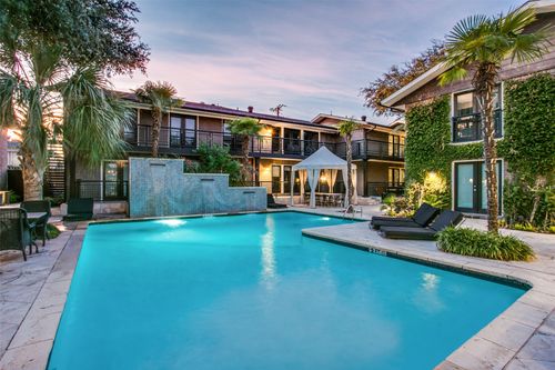 204-10201 Regal Oaks Dr, Dallas, TX, 75230-4943 | Card Image
