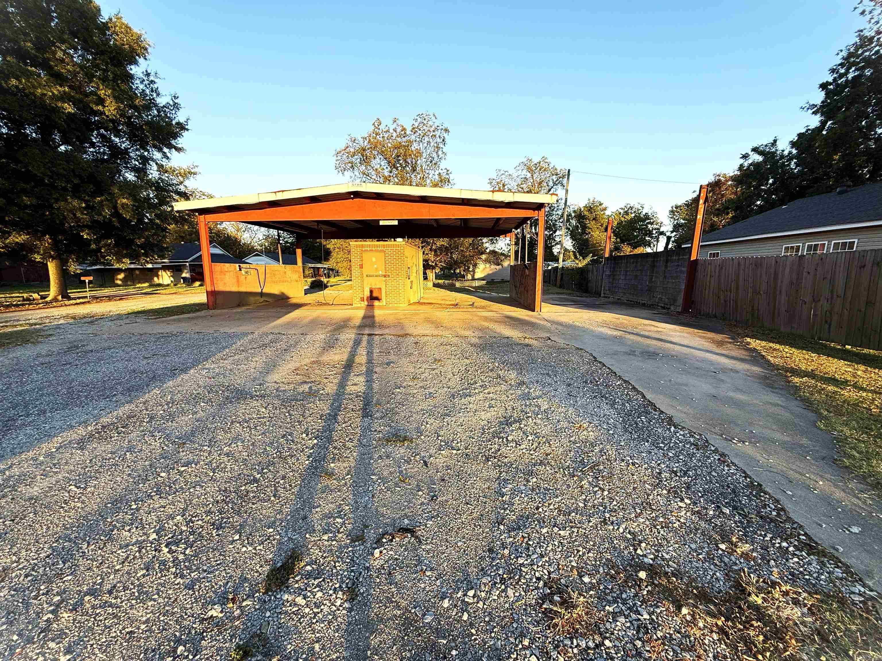 853 Bailey St, Earle, AR 72331