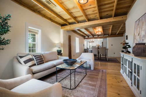 1801 Calle Pequeno Nw, Albuquerque, NM, 87107-3167 | Card Image