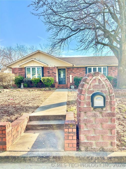 602 Flamingo Rd, McAlester, OK, 74501-7382 | Card Image