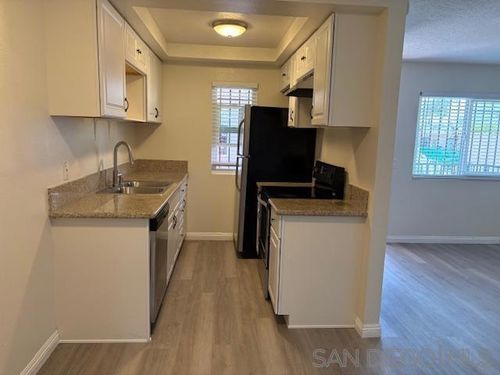 apt-4-3863 Highland Ave, San Diego, CA, 92105-2757 | Card Image